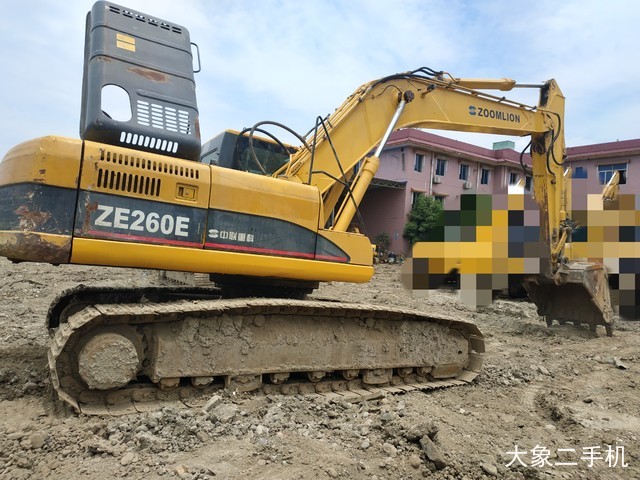 中联重科 ZE260E 挖掘机