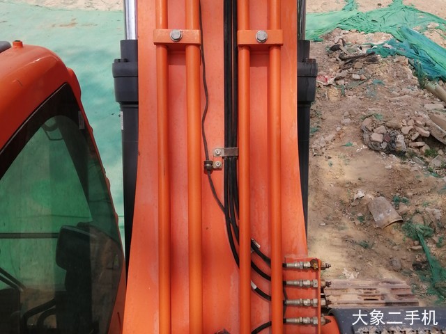 斗山 DX215-9C 挖掘机