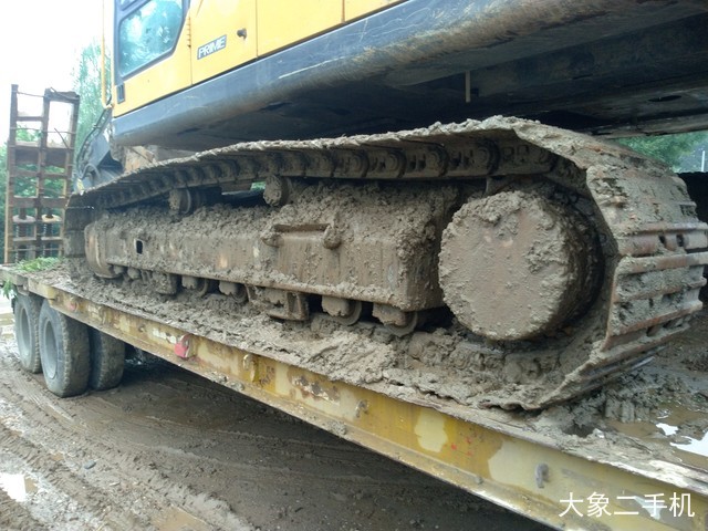 沃尔沃 EC210BLC 挖掘机