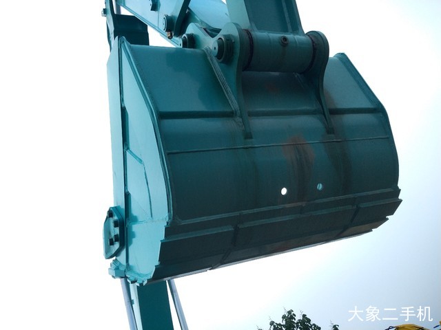 神钢 SK210LC-10 挖掘机
