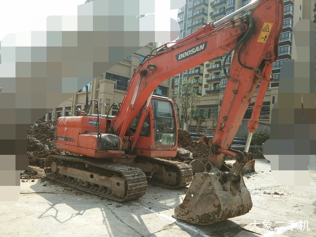 斗山 DX150LC 挖掘机