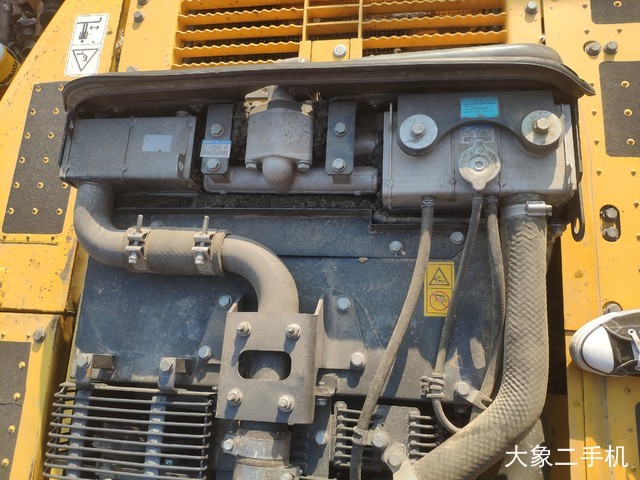 小松 PC200-8 Hybrid(混合动力) 挖掘机