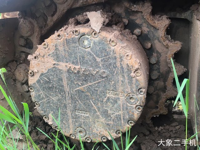 沃尔沃 EC210B 挖掘机