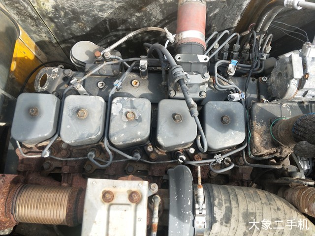 龙工 LG6225 挖掘机