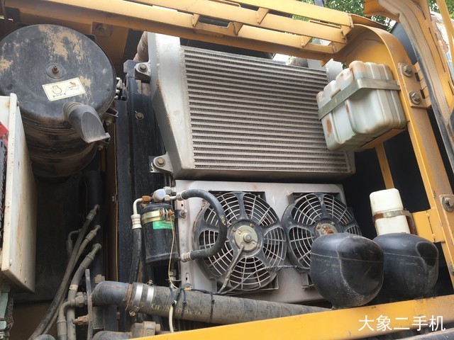 重庆勤牛 QNL150 挖掘机