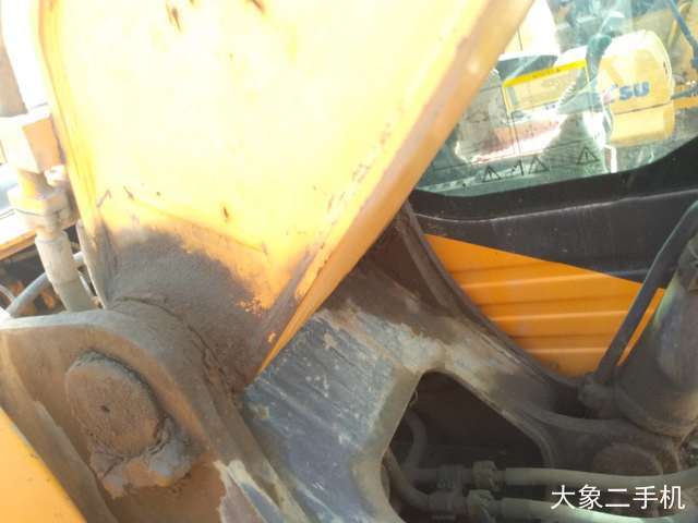 三一重工 SY235C-8 挖掘机