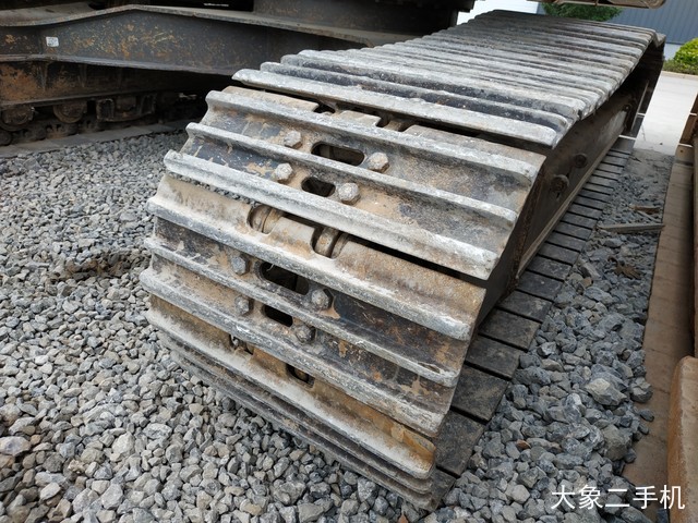 山东临工 LG6250E 挖掘机