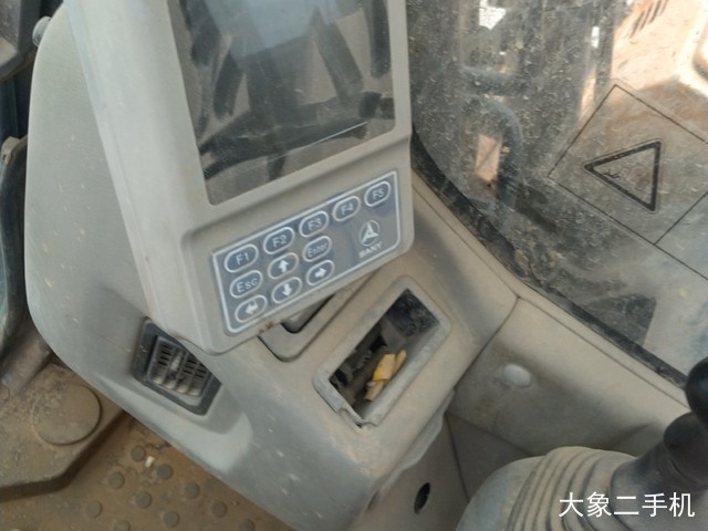 三一重工 SY135C 挖掘机