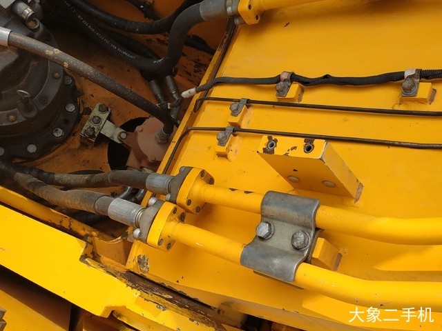 龙工 LG6220D 挖掘机