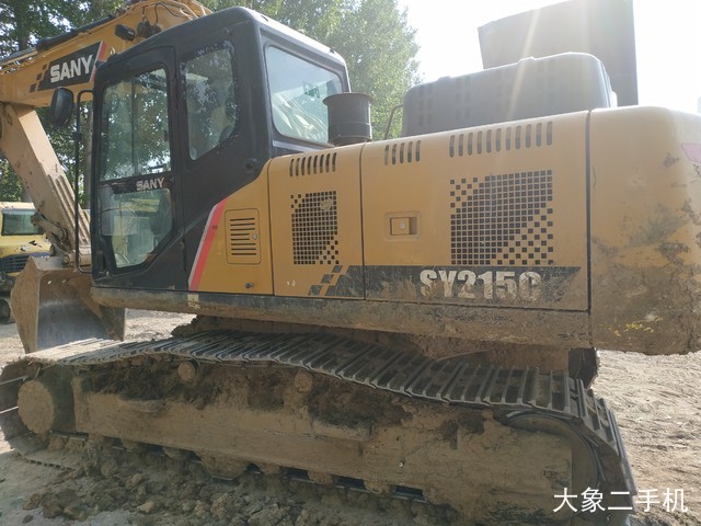 三一重工 SY215C 挖掘机