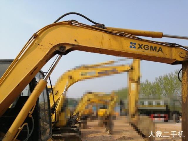 厦工 XG808 挖掘机