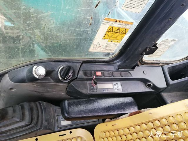 神钢 SK260LC-8 挖掘机