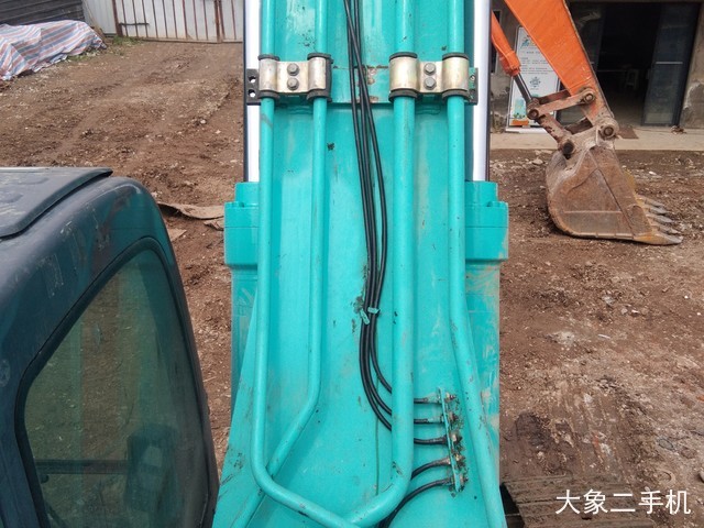神钢 SK260LC-8 挖掘机