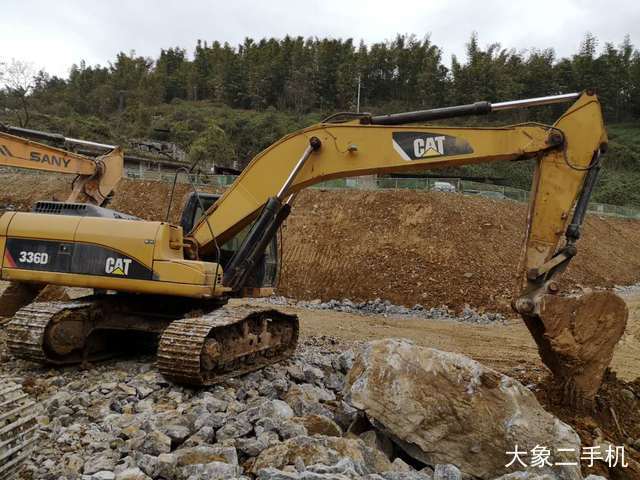 卡特彼勒 329D 挖掘机