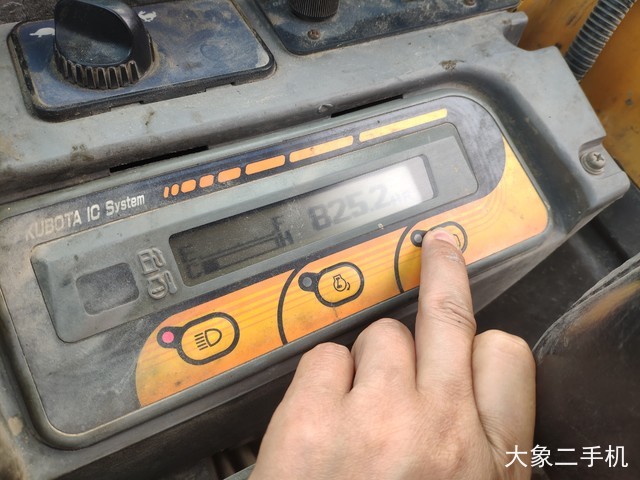 久保田 KX155-3S 挖掘机