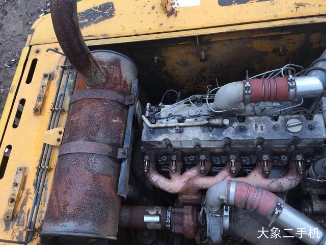 现代 R375LC-7 挖掘机