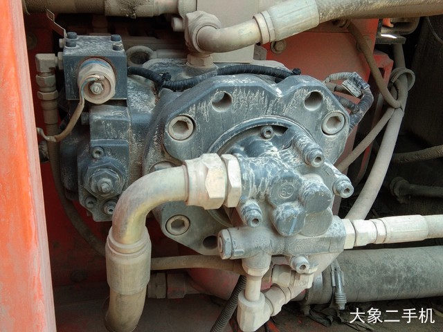 斗山 DX150LC 挖掘机