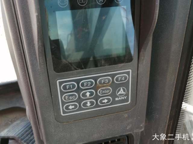 三一重工 SY65C 挖掘机
