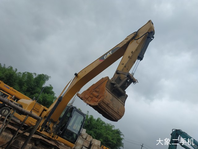 卡特彼勒 329D 挖掘机