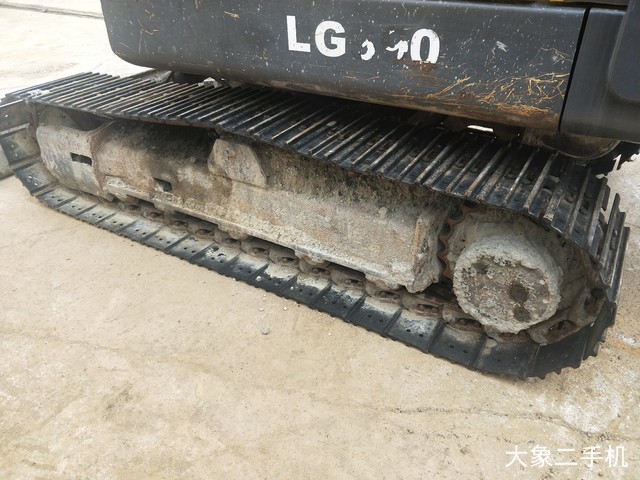 山东临工 LG665 挖掘机