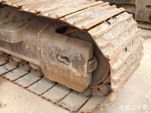 斗山 DX260LC 挖掘机