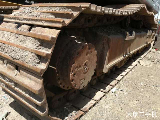 现代 R385LC-9T 挖掘机