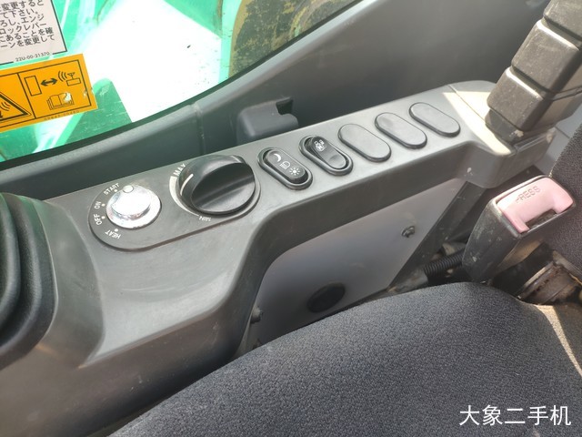 小松 PC200-8N1 挖掘机