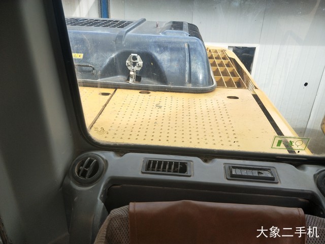 卡特彼勒 329DL 挖掘机