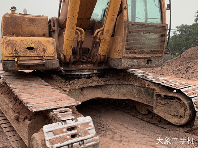 现代 R305LC-9T 挖掘机