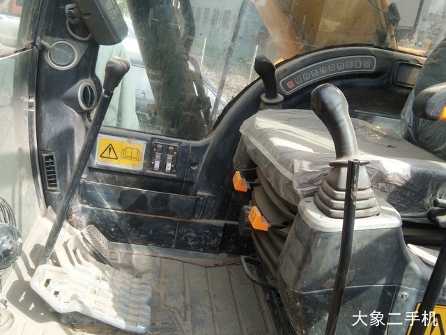杰西博 JS220LC 挖掘机