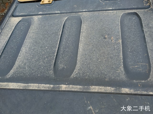 卡特彼勒 323D2L 挖掘机