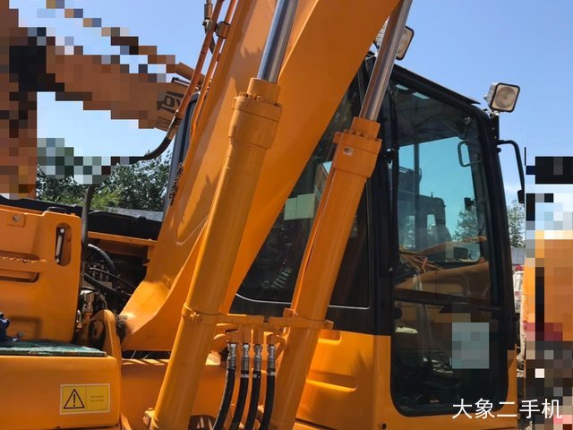 龙工 LG6150 挖掘机