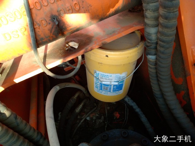 斗山 DX260LC 挖掘机