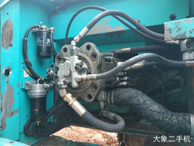 神钢 SK250-6E 挖掘机