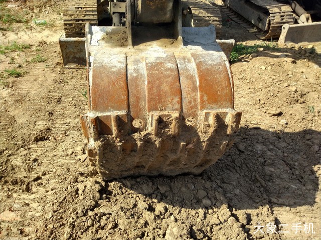 龙工 LG6060 挖掘机