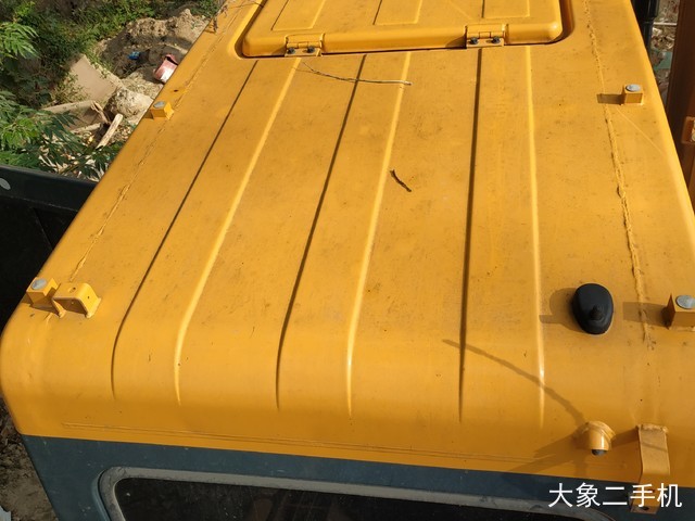 现代 R215LVS 挖掘机