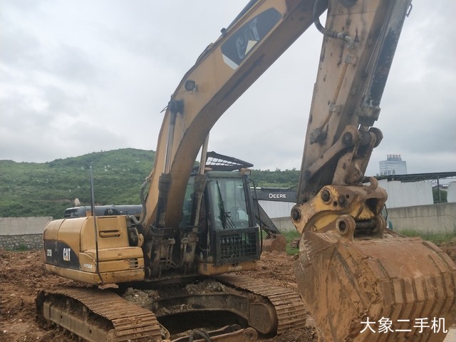 卡特彼勒 325D 挖掘机