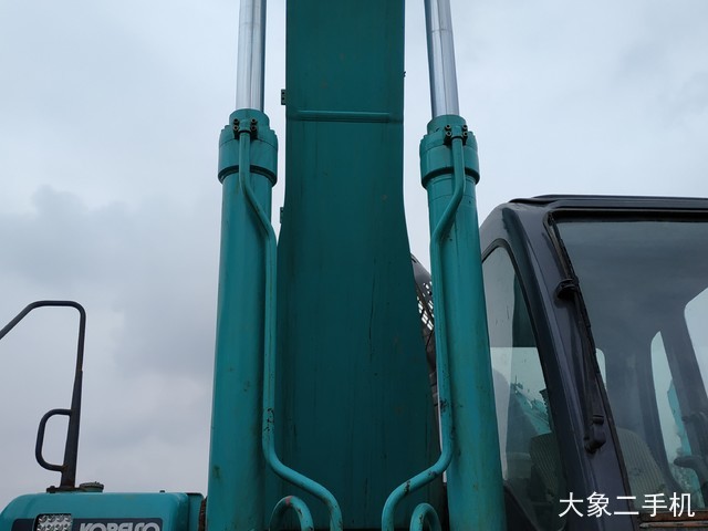 神钢 SK350LC-8 挖掘机