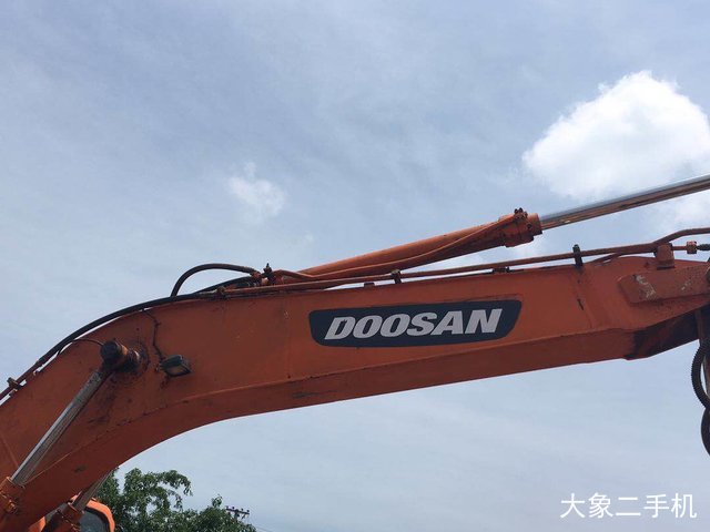 斗山 DH225LC-7 挖掘机