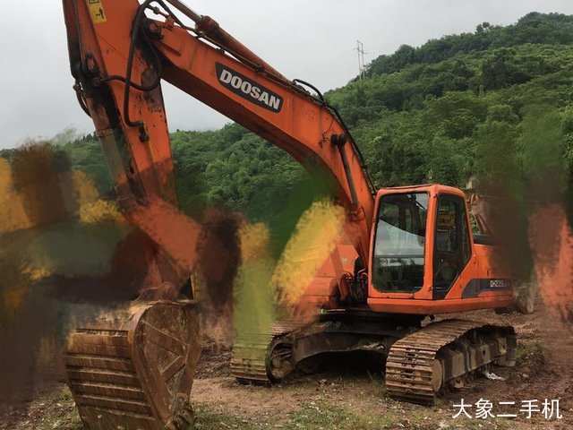 斗山 DH225LC-7 挖掘机