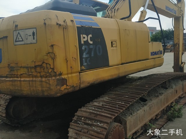 小松 PC240LC-8 挖掘机