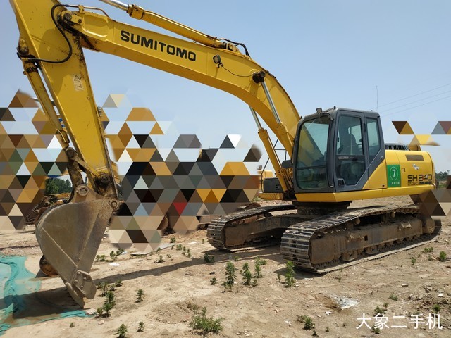 住友 SH240-5 挖掘机