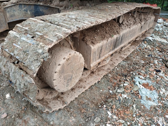 神钢 SK330-8 挖掘机