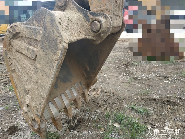 三一重工 SY215C-9 挖掘机