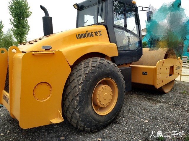 龙工 LG523A6 压路机