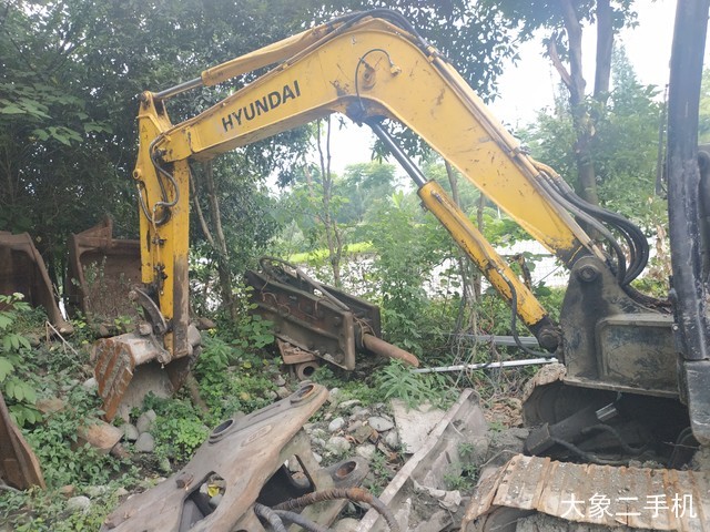 现代 R60-7 挖掘机