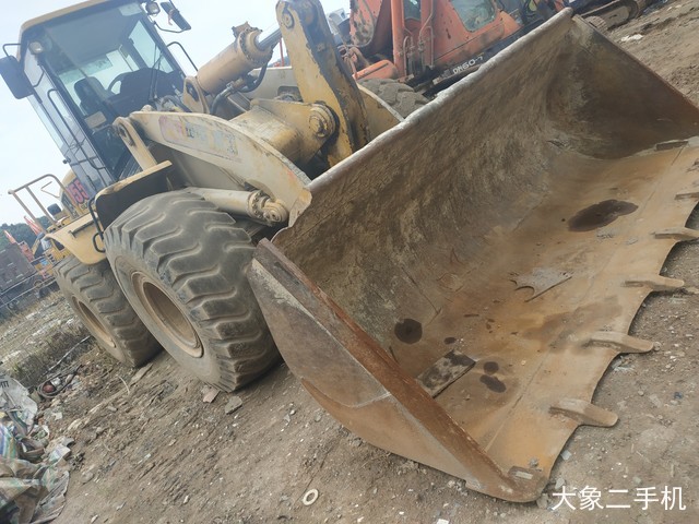 成工 CG955 装载机