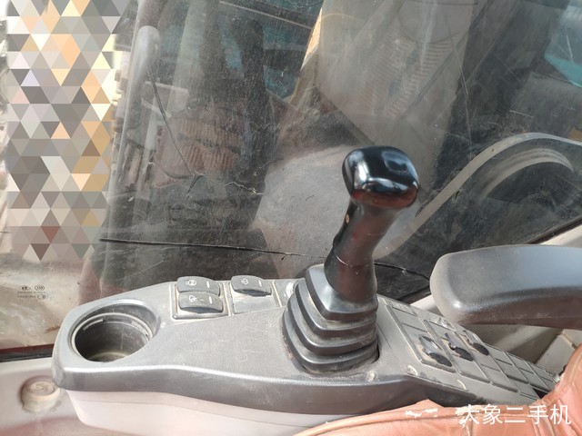 沃尔沃 EC300DL 挖掘机