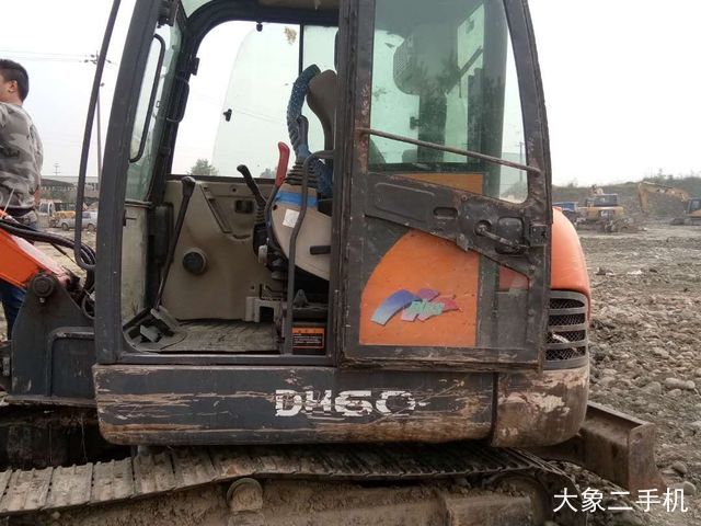 斗山 DH60-7 挖掘机