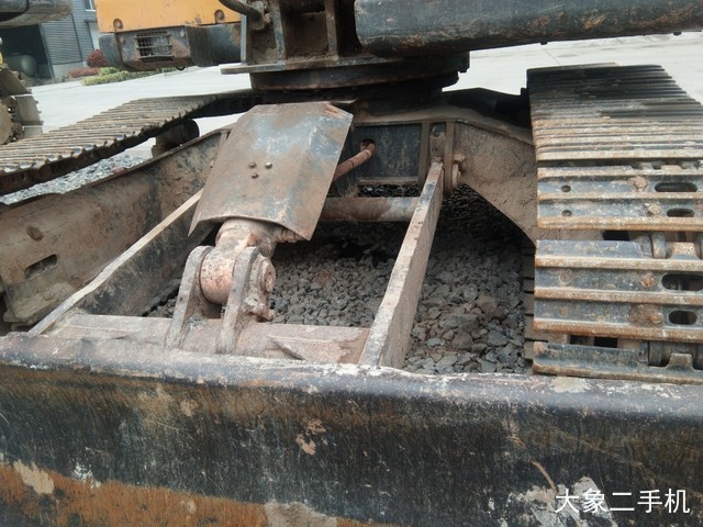 山东临工 LG685 挖掘机